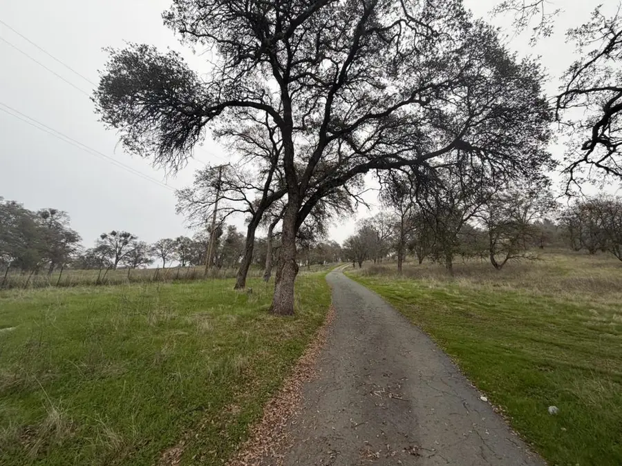 2461 Quail Oaks Road, Valley Springs, CA 95252 - #3