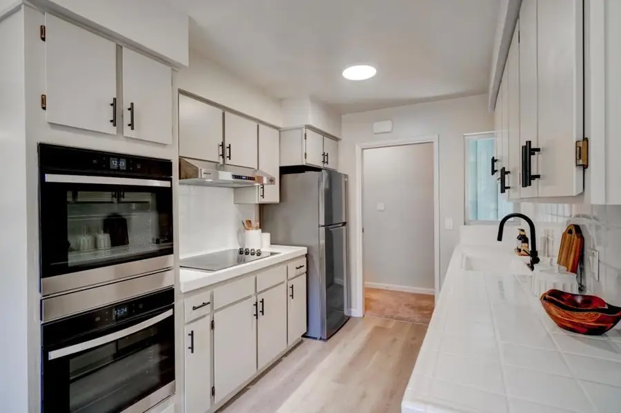 568 Leona Lane, Mountain View, CA 94040 - #3