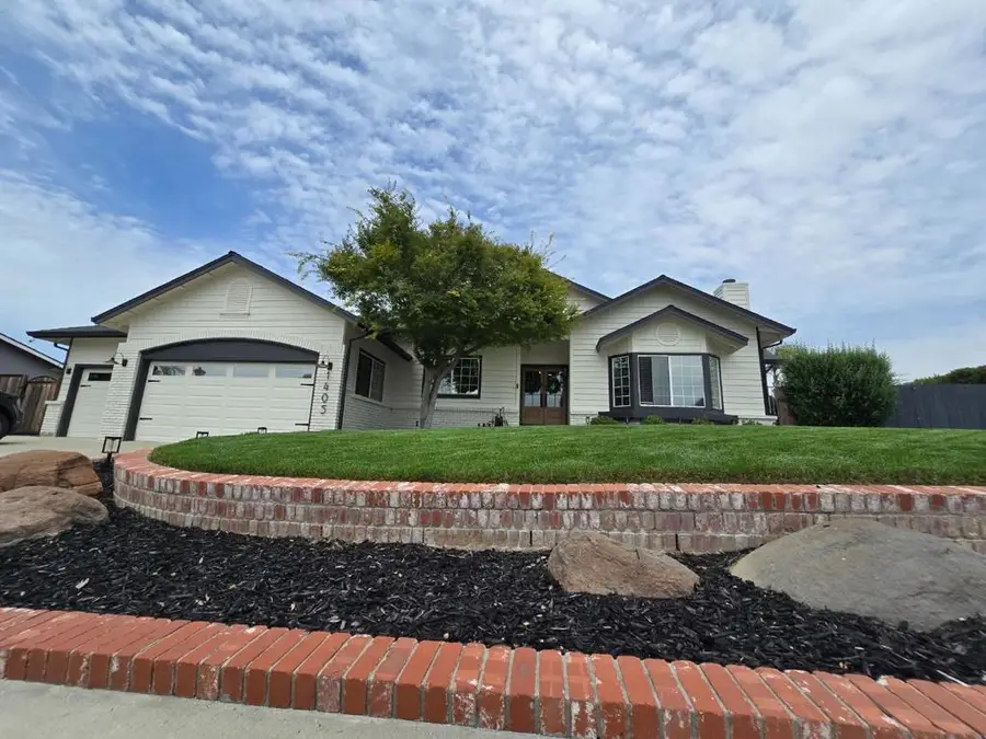 1405 S Ridgemark Drive, Hollister, CA 95023 - #2