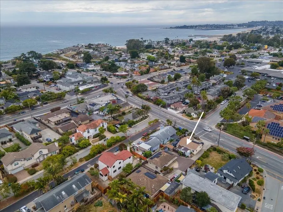 570 17th Avenue, Santa Cruz, CA 95062 - #2