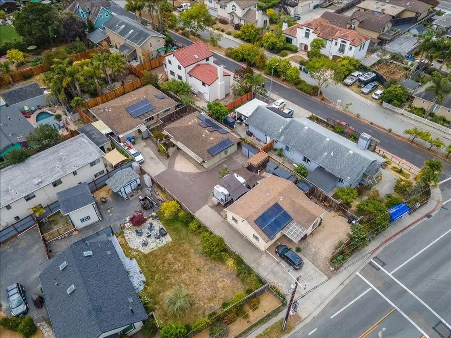 570 17th Avenue, Santa Cruz, CA 95062 - #3