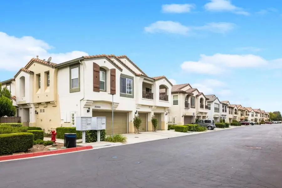 25265 Windy Cove Street #1, Murrieta, CA 92562 - #3