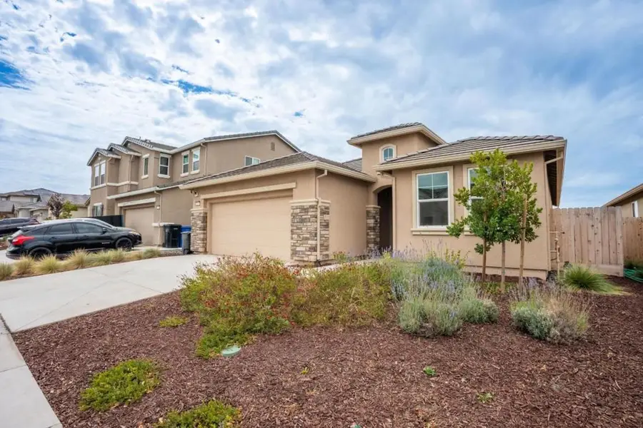 526 Calle Valverde, Soledad, CA 93960 - #2