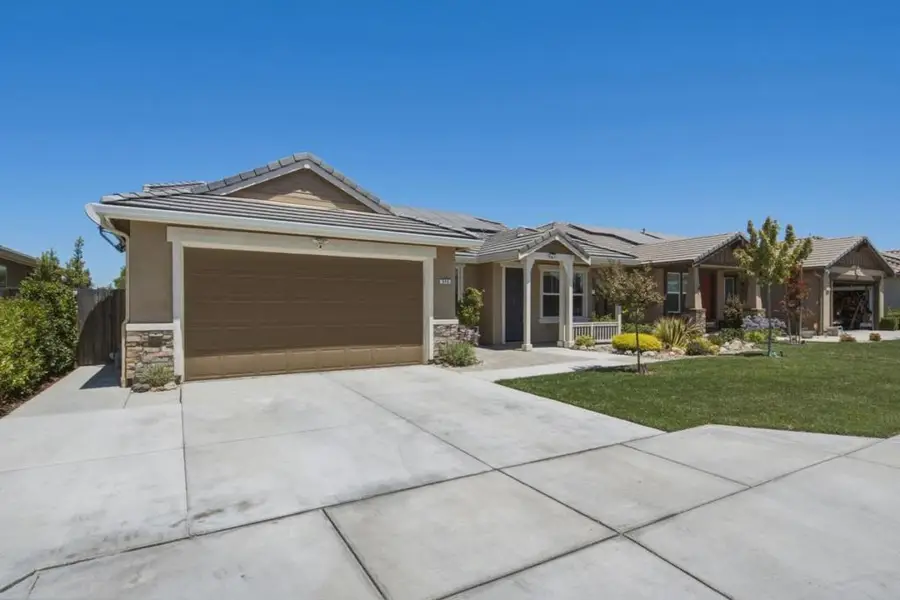 545 San Joaquin Court, Hollister, CA 95023 - #3
