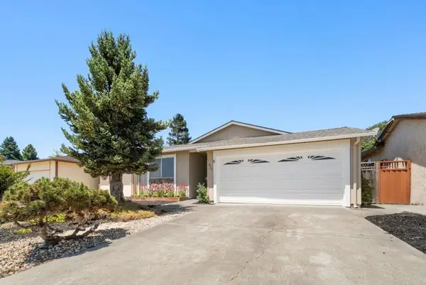 829 Almond Drive, Watsonville, CA 95076
