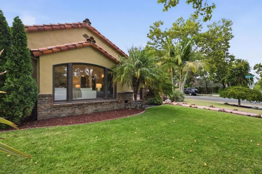 1601 Hanchett Avenue, San Jose, CA 95128 - #2