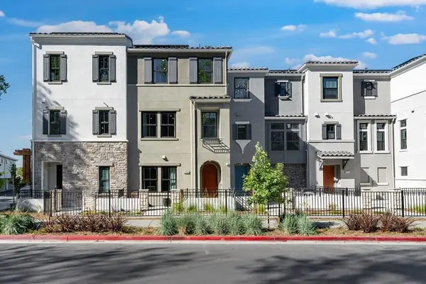 2104 Latham Street, Mountain View, CA 94040