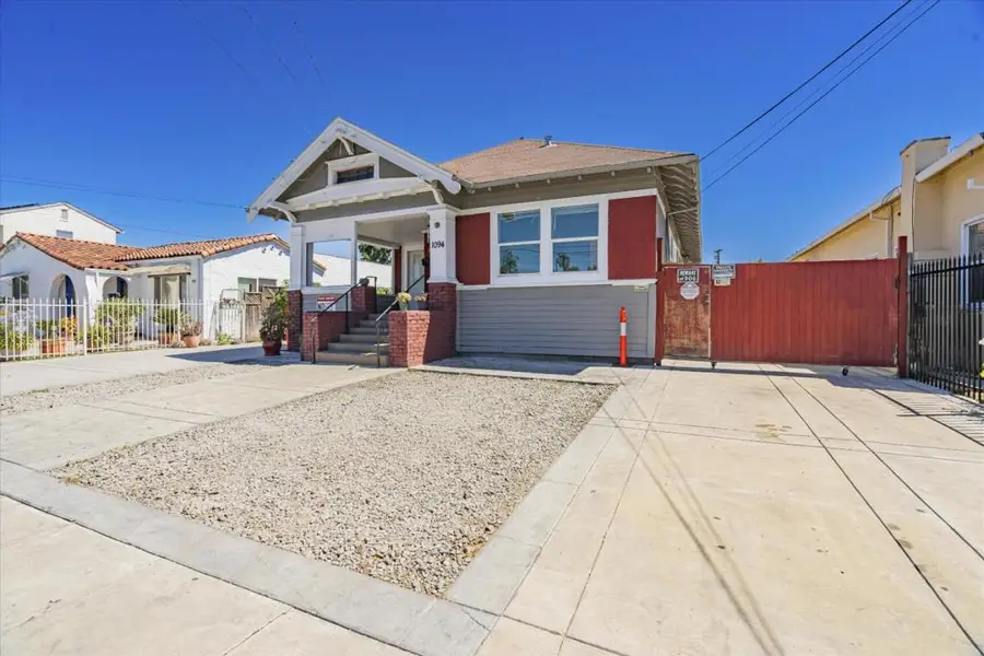 1094 S 2nd Street, San Jose, CA 95112 - #2