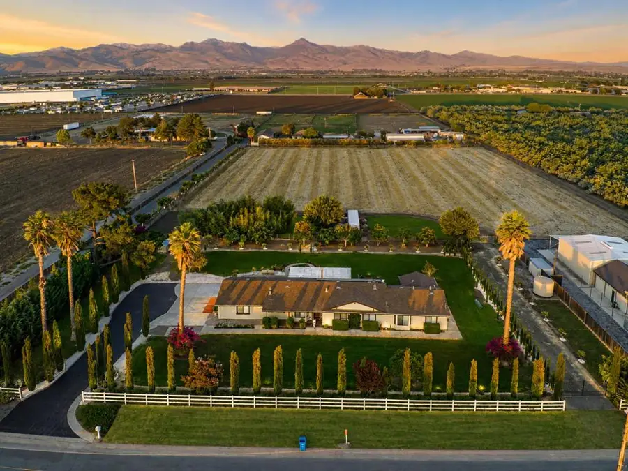 433 Briggs Road, Hollister, CA 95023 - #2