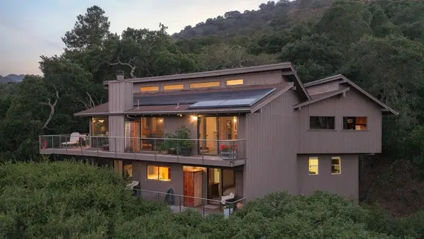 299 Calle De Los Agrinemsors, Carmel Valley, CA 93924
