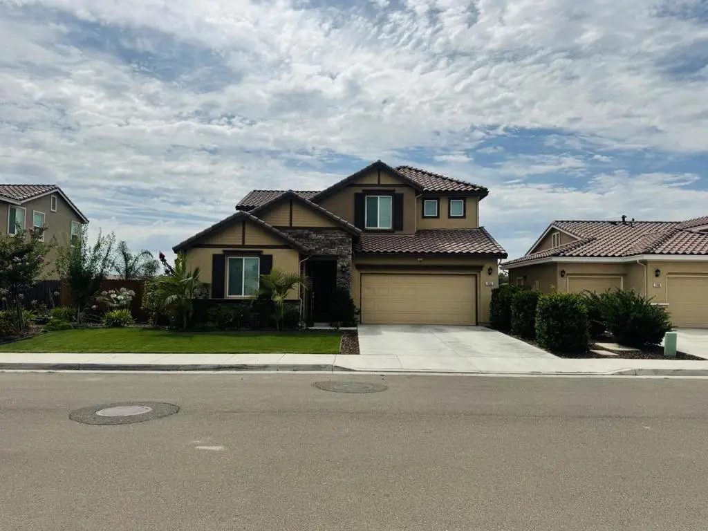 1952 Gus Villalta Drive, Los Banos, CA 93635 - #1