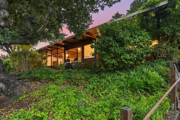 18 Hillbarn Court, San Mateo, CA 94403