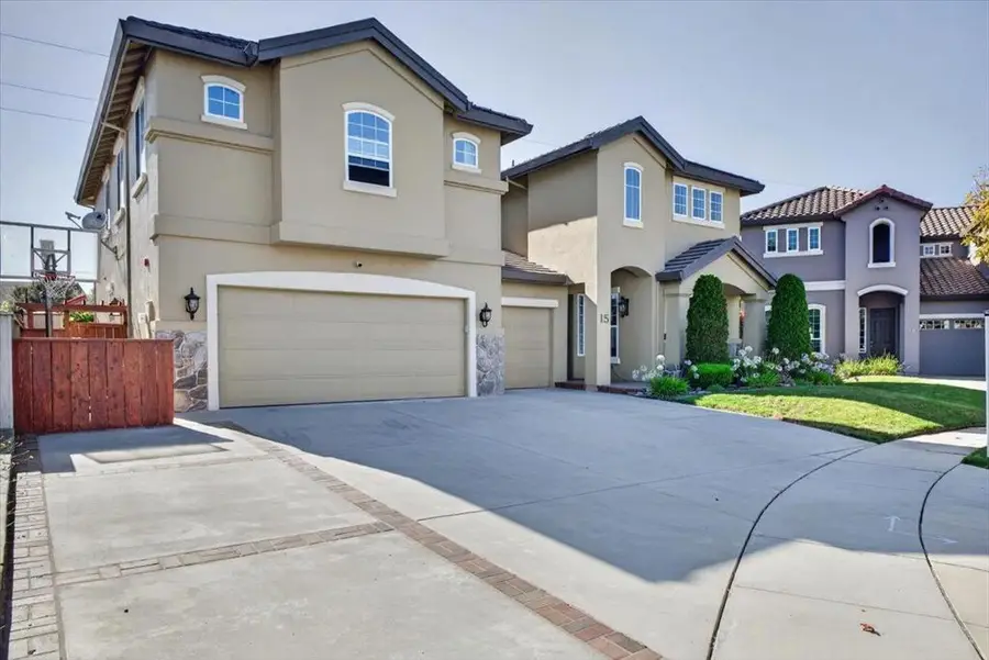 15 Victoria Circle, Salinas, CA 93906 - #2