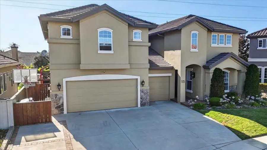 15 Victoria Circle, Salinas, CA 93906 - #3
