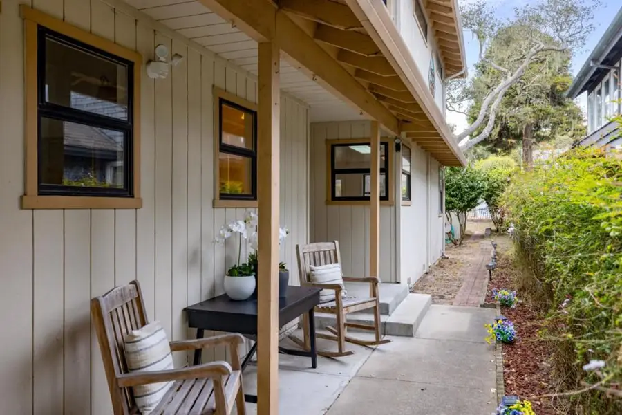 917 Fountain Avenue, Pacific Grove, CA 93950 - #3