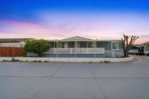 174 Redwood Drive #174, Hollister, CA 95023