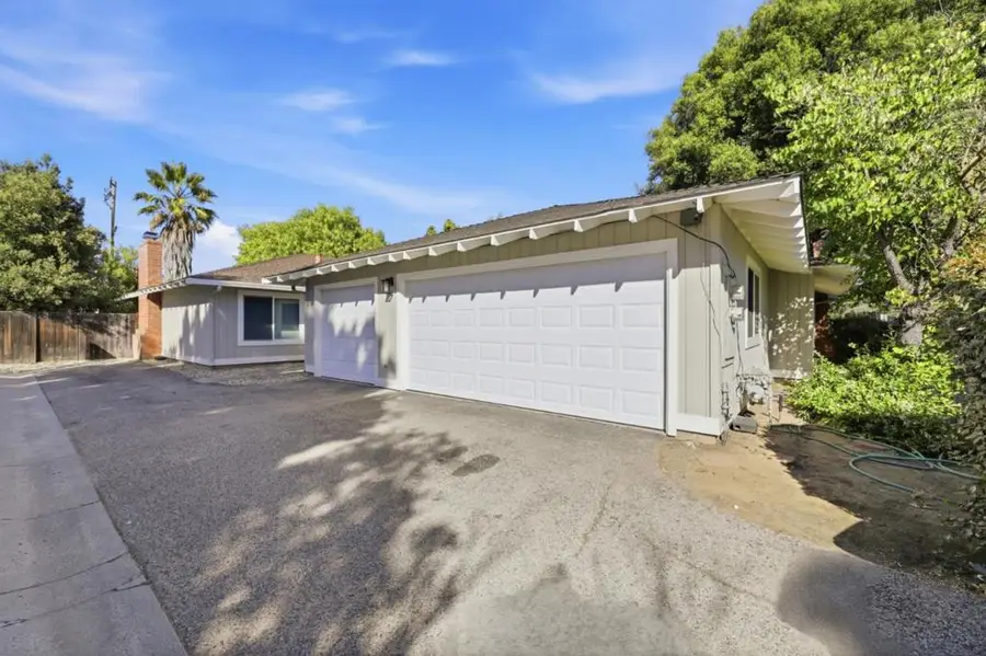 945947 Miramonte Avenue, Mountain View, CA 94040 - #2