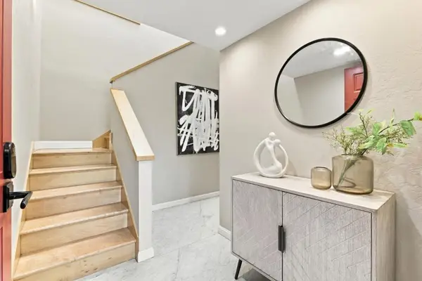 1637 Grant Road, Mountain View, CA 94040