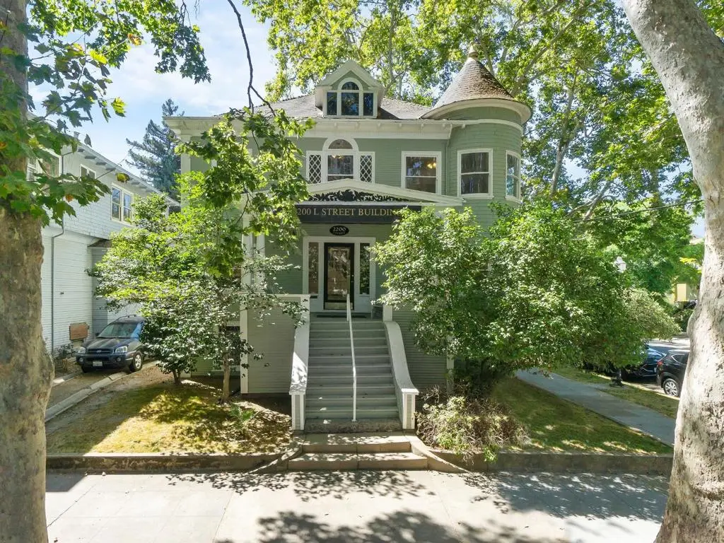 2200 L Street, Sacramento, CA 95816 - #1