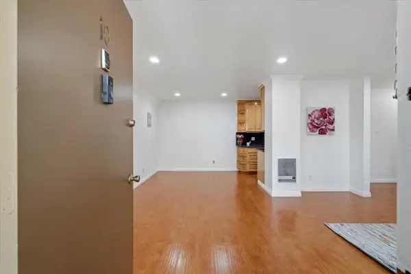 360 Auburn Way #10, San Jose, CA 95129