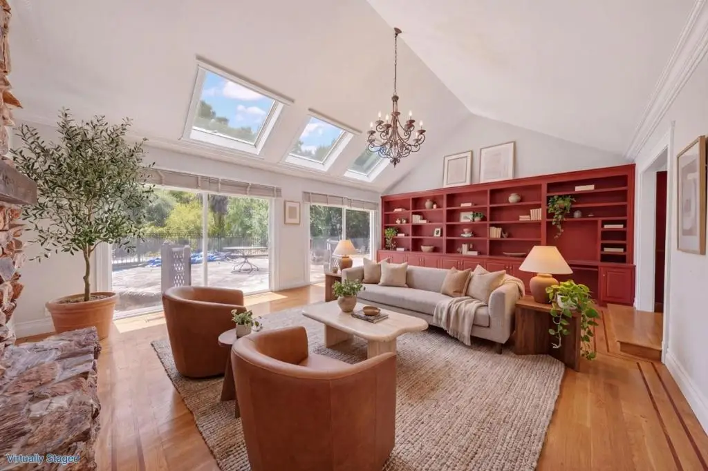 25489 Palomares Road, Castro Valley, CA 94552 - #1