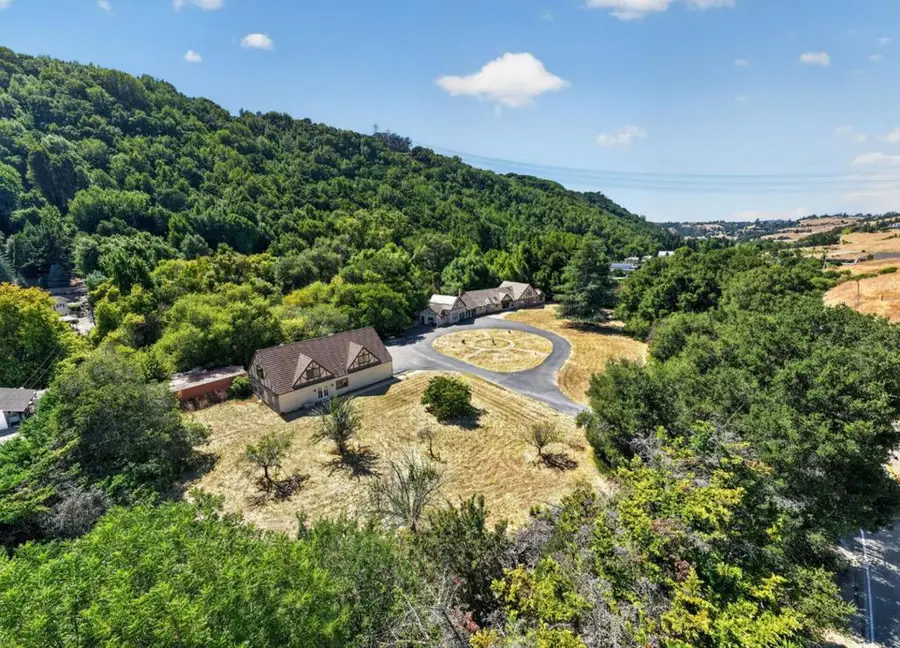 25489 Palomares Road, Castro Valley, CA 94552 - #2