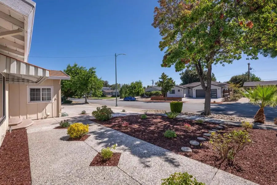 1657 Nightingale Avenue, Sunnyvale, CA 94087 - #2