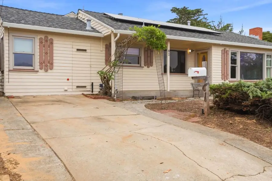 61 Work Avenue, Del Rey Oaks, CA 93940 - #2