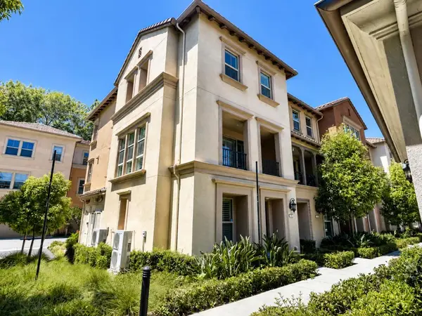 560 Saint Remi Terrace #1, Sunnyvale, CA 94085