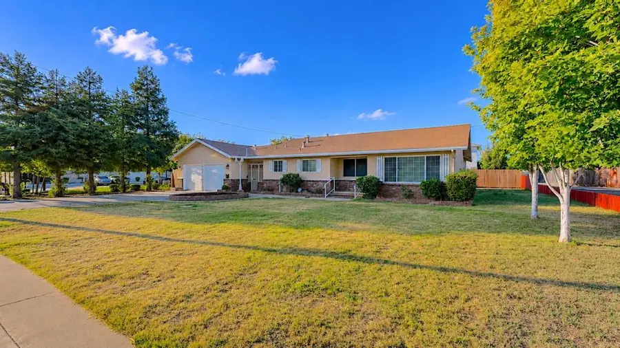 100 Pedras Road, Turlock, CA 95382 - #2