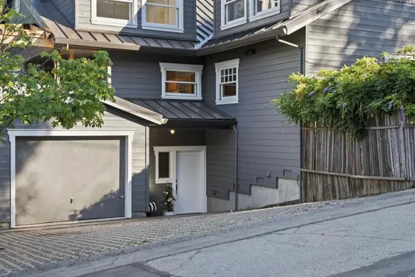 133 Russell Avenue, Portola Valley, CA 94028