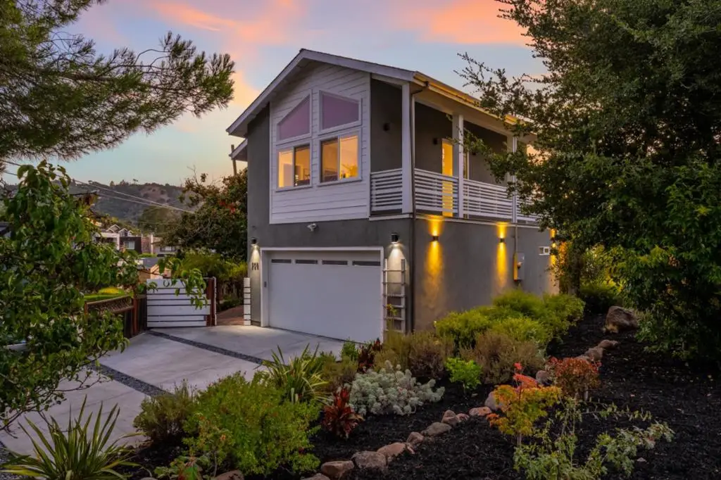 300 De Anza Avenue, San Carlos, CA 94070 - #1