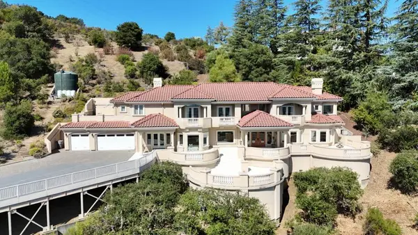 11837 Upland Way, Cupertino, CA 95014