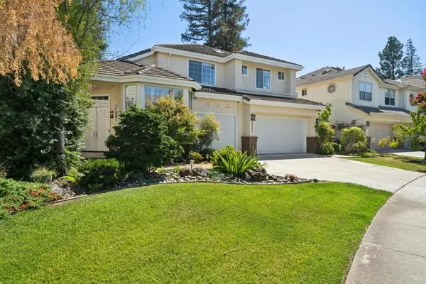 6942 Calabazas Creek Circle, San Jose, CA 95129