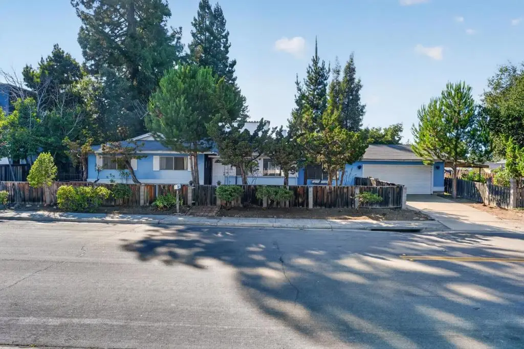 2100 Camino De Los Robles, Menlo Park, CA 94025 - #1
