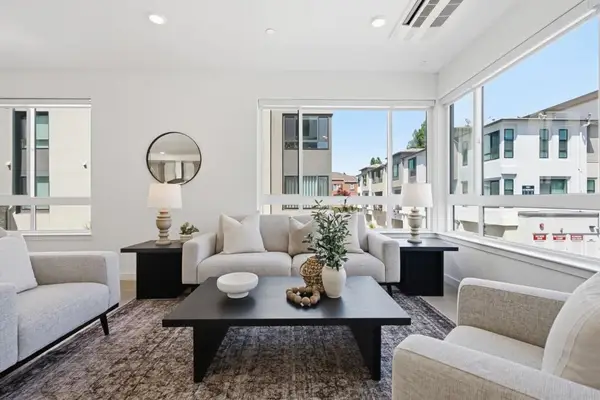 401 Siam Terrace #8, Sunnyvale, CA 94089