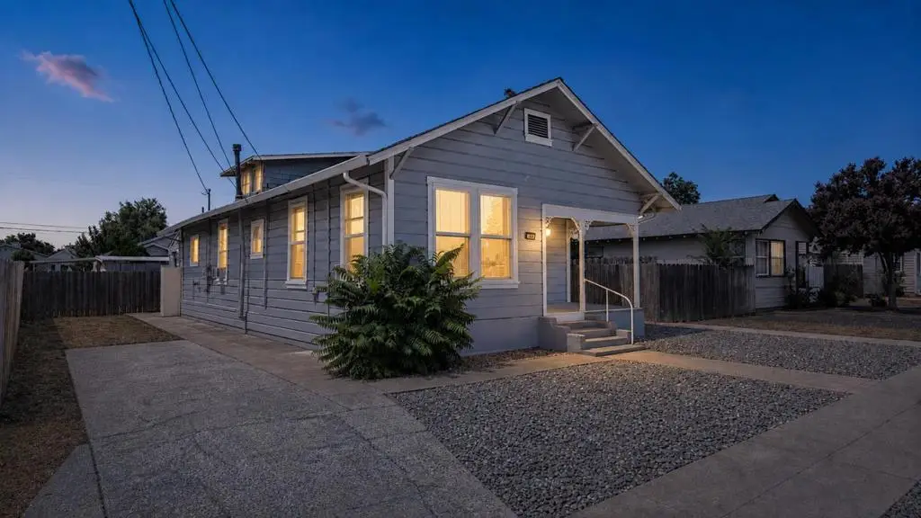 334 S 2nd Avenue, Oakdale, CA 95361 - #1