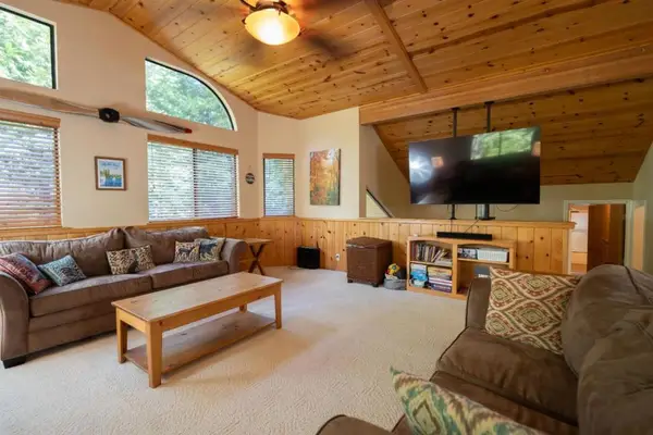 1265 Spring Valley Way, Arnold, CA 95223