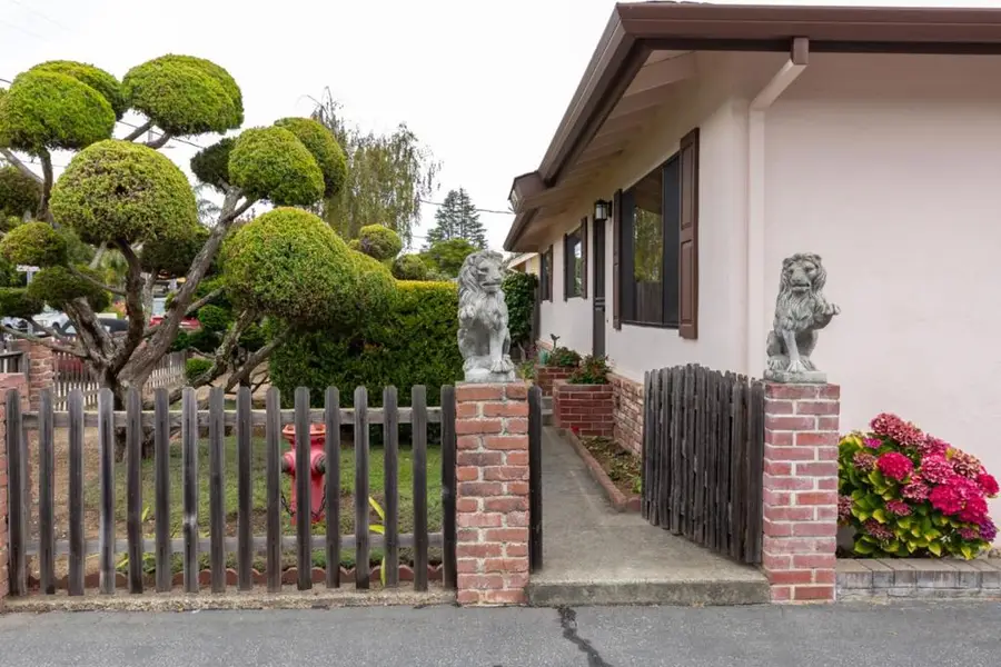 2520 Howe Street, Santa Cruz, CA 95065 - #2