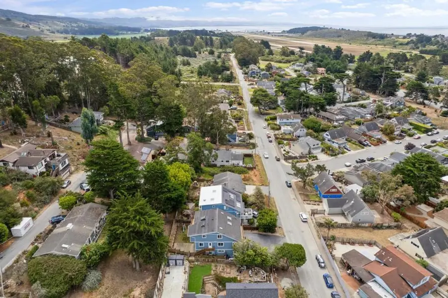 909 Etheldore Street, Moss Beach, CA 94038 - #2
