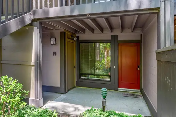 2000 Rock Street #19, Mountain View, CA 94043