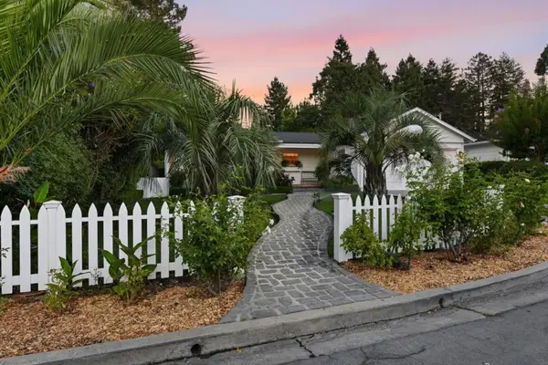 2 Bradley Court, Redwood City, CA 94061