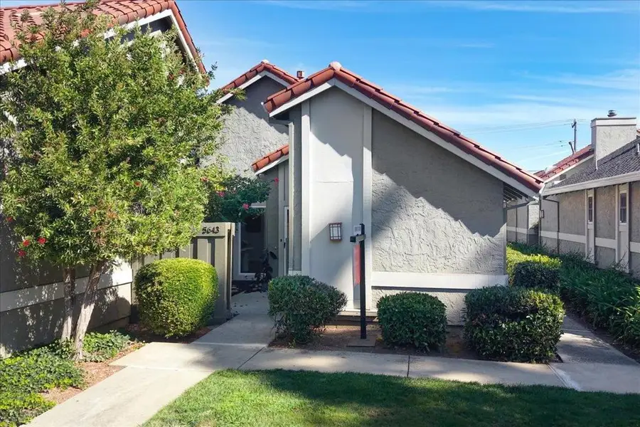 5643 Strawflower, San Jose, CA 95118 - #3