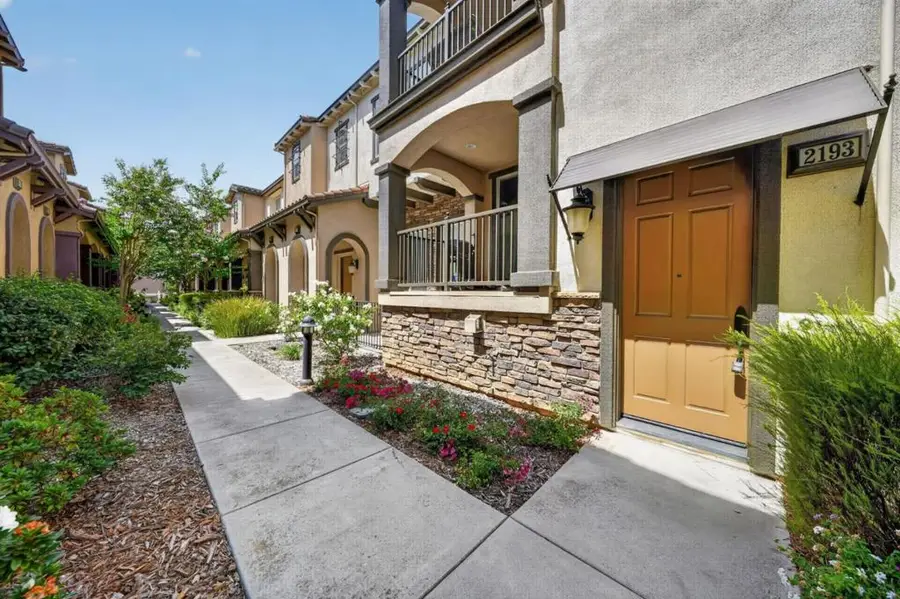 2193 Santoro Lane, San Jose, CA 95124 - #3