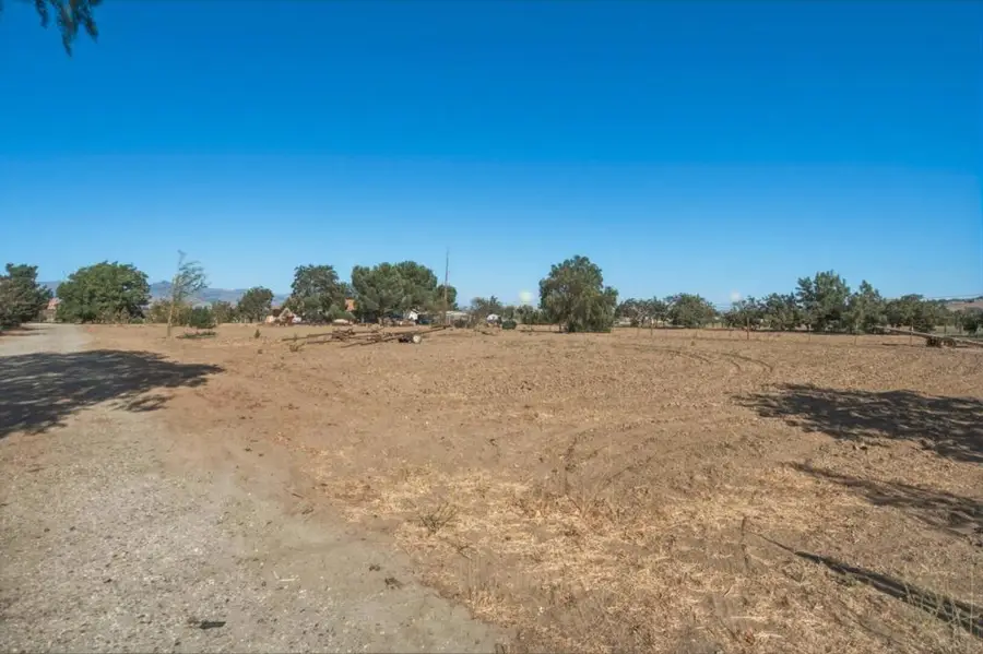 315 Riverside Road, Hollister, CA 95023 - #3