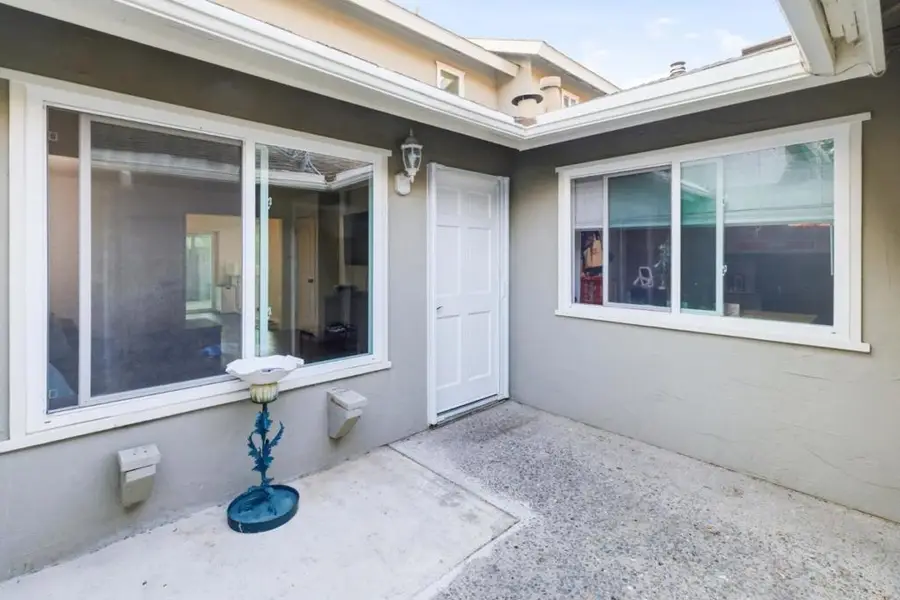 19233 Creekside Lane, Salinas, CA 93908 - #2