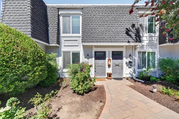 120 Oak Rim Way #5, Los Gatos, CA 95032