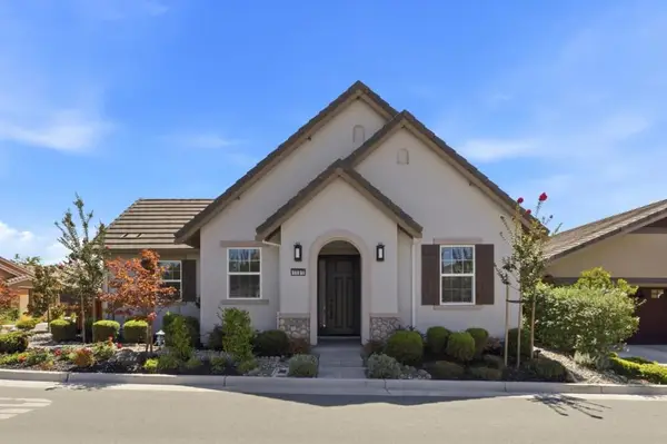 1181 Mcclellan Street, Hollister, CA 95023