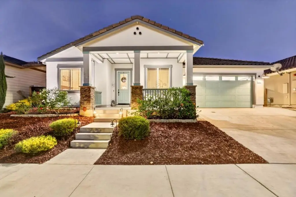 911 Trinity Drive, Hollister, CA 95023 - #1