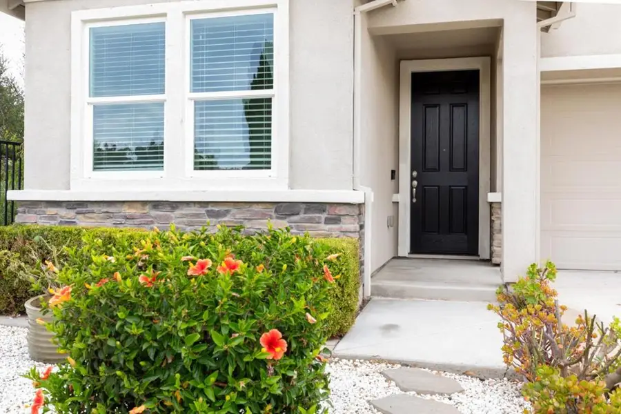 1260 Central Avenue, Hollister, CA 95023 - #2
